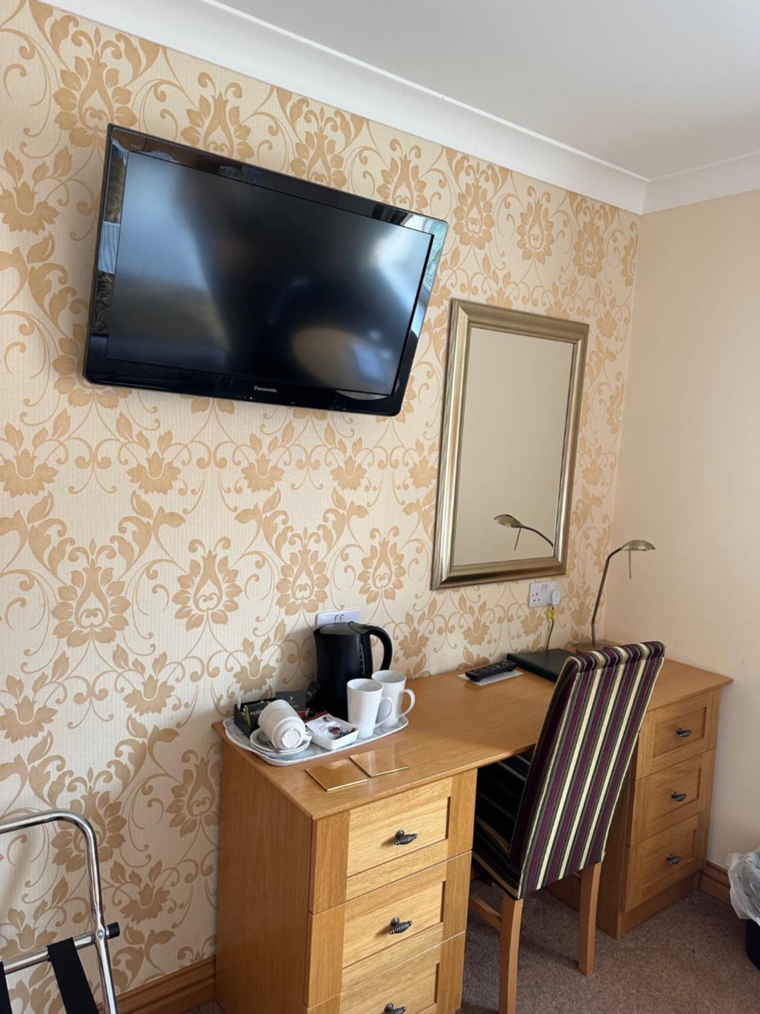 The Chetwynde Hotel Barrow-in-Furness Esterno foto